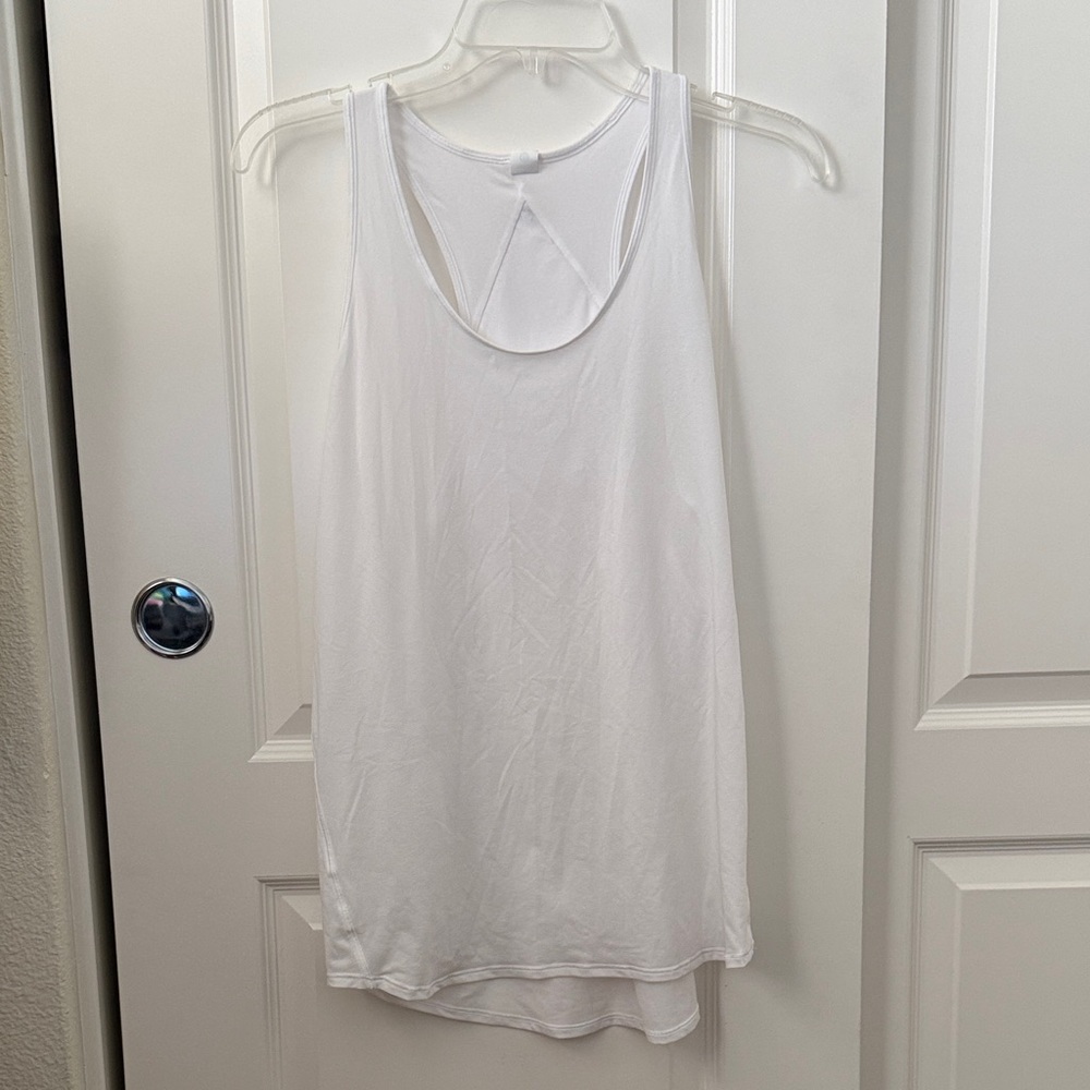 Lululemon Essential Tank Pleated size 6 white